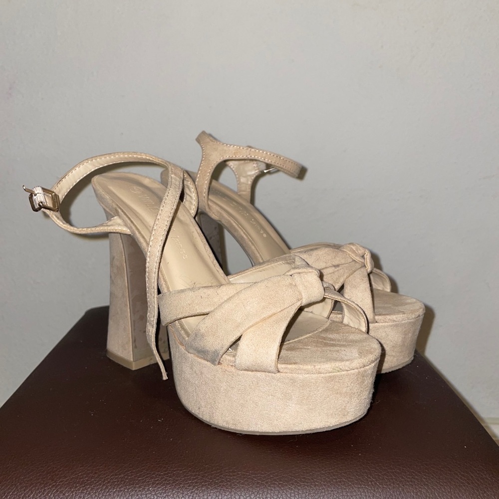 Suede beige heels